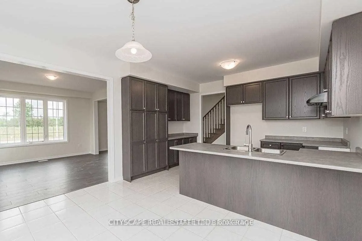 Photo 8 of 2 Alexandra Drive, Thorold, Hurricane/Merrittville — HOMEH