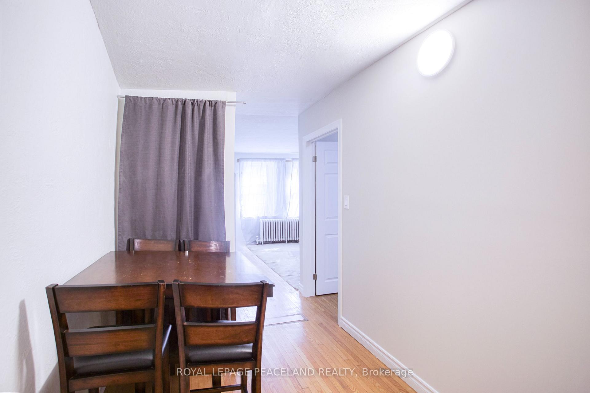 Photo 7 of 32 Strathgowan Avenue, Toronto, Lawrence Park South — HOMEH