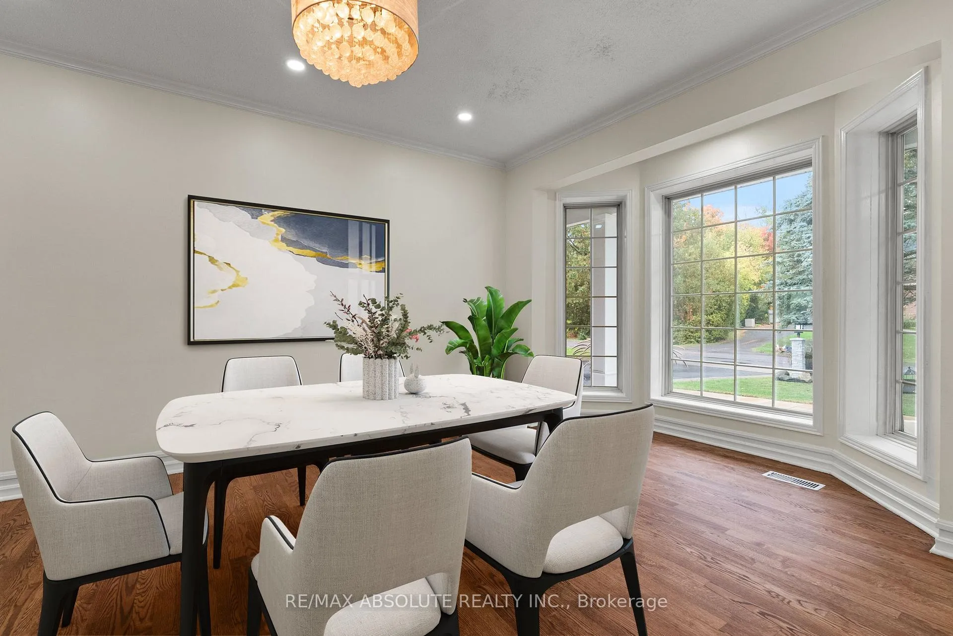 Photo 2 of 6 Howard Court, Ottawa, Barrhaven - Hearts Desire — HOMEH