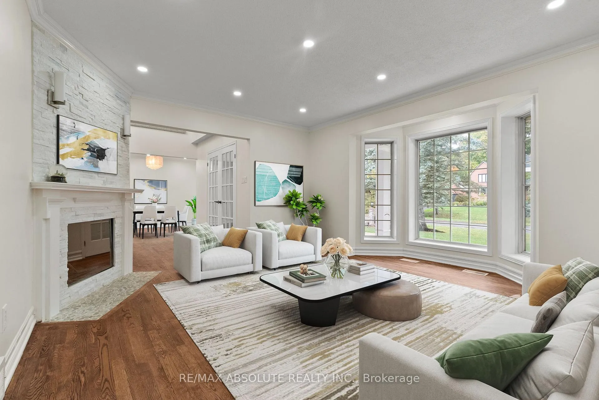 Photo 3 of 6 Howard Court, Ottawa, Barrhaven - Hearts Desire — HOMEH