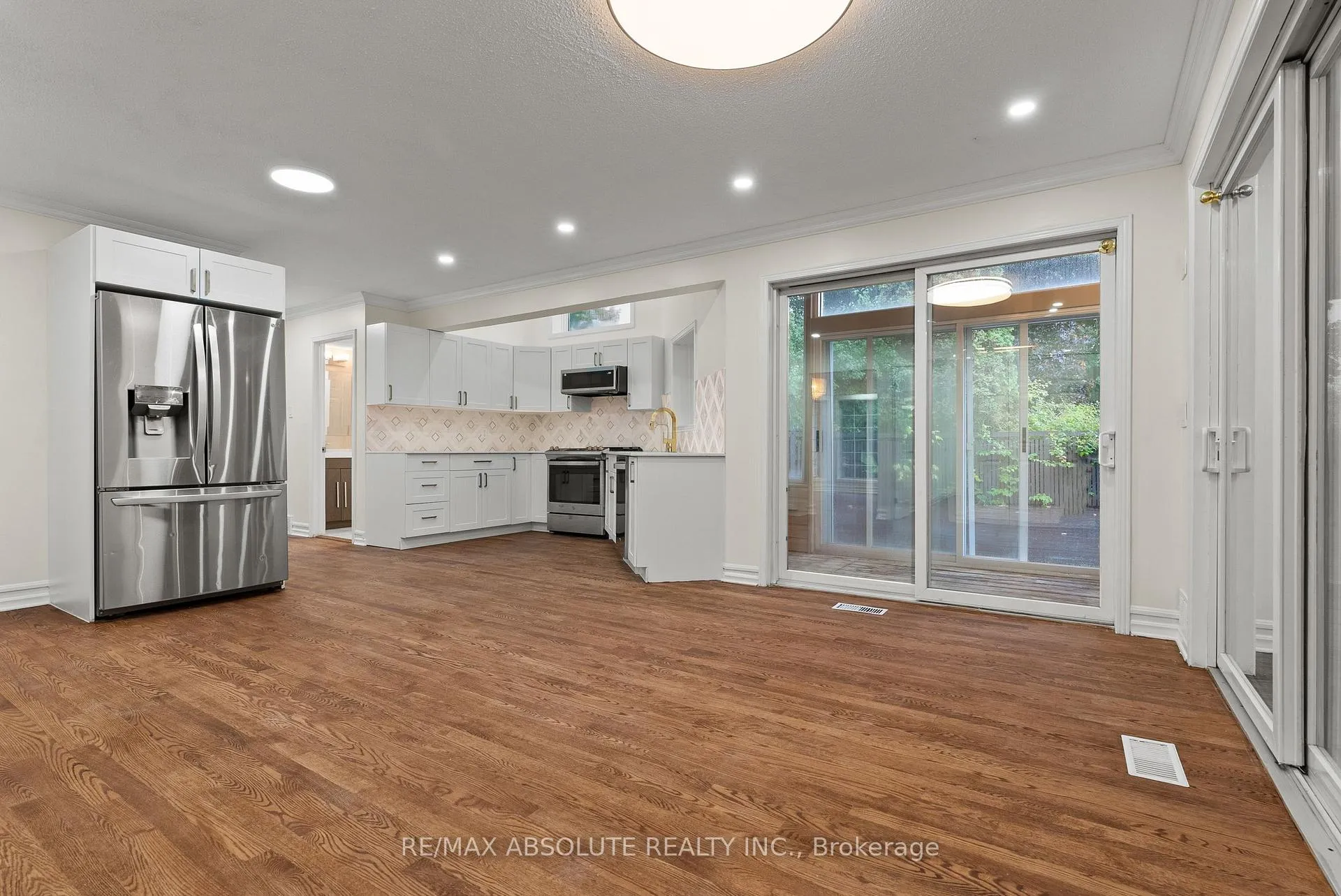 Photo 6 of 6 Howard Court, Ottawa, Barrhaven - Hearts Desire — HOMEH