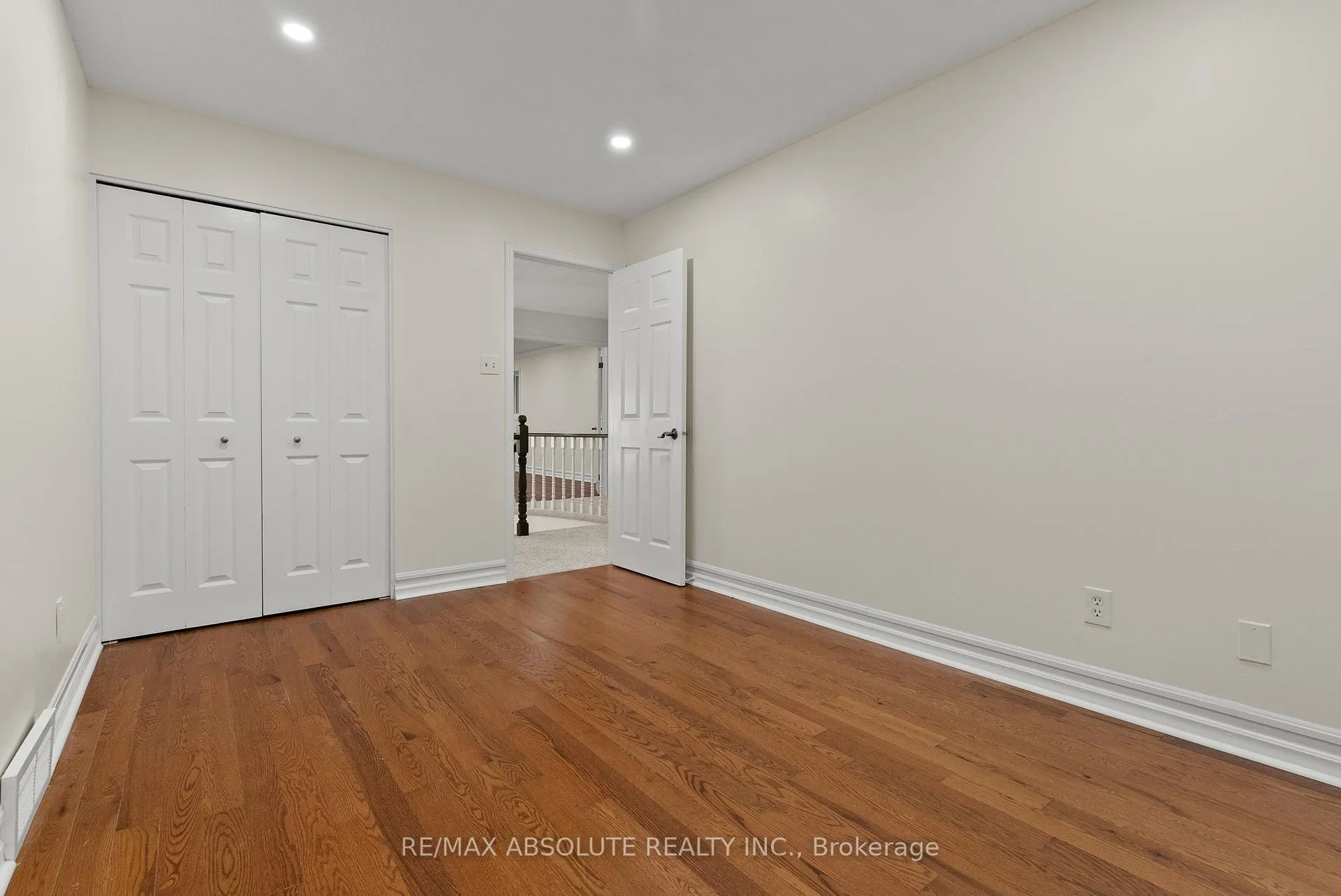 Photo 8 of 6 Howard Court, Ottawa, Barrhaven - Hearts Desire — HOMEH