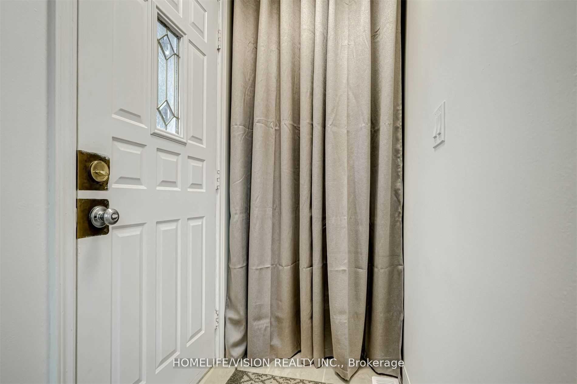 Photo 2 of Unit Main, 65 Ellington Drive E, Scarborough, Wexford-Maryvale — HOMEH