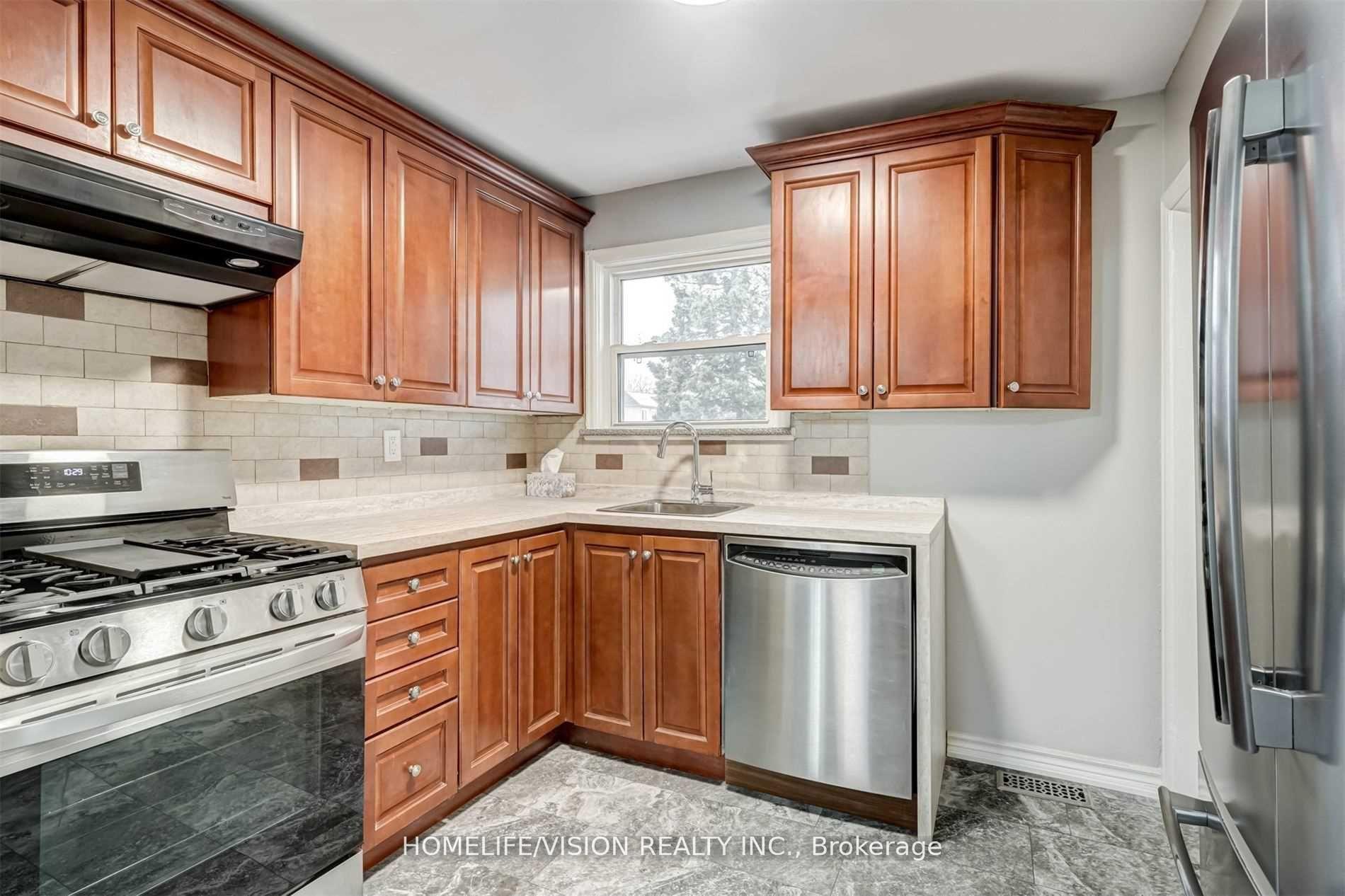 Photo 10 of Unit Main, 65 Ellington Drive E, Scarborough, Wexford-Maryvale — HOMEH