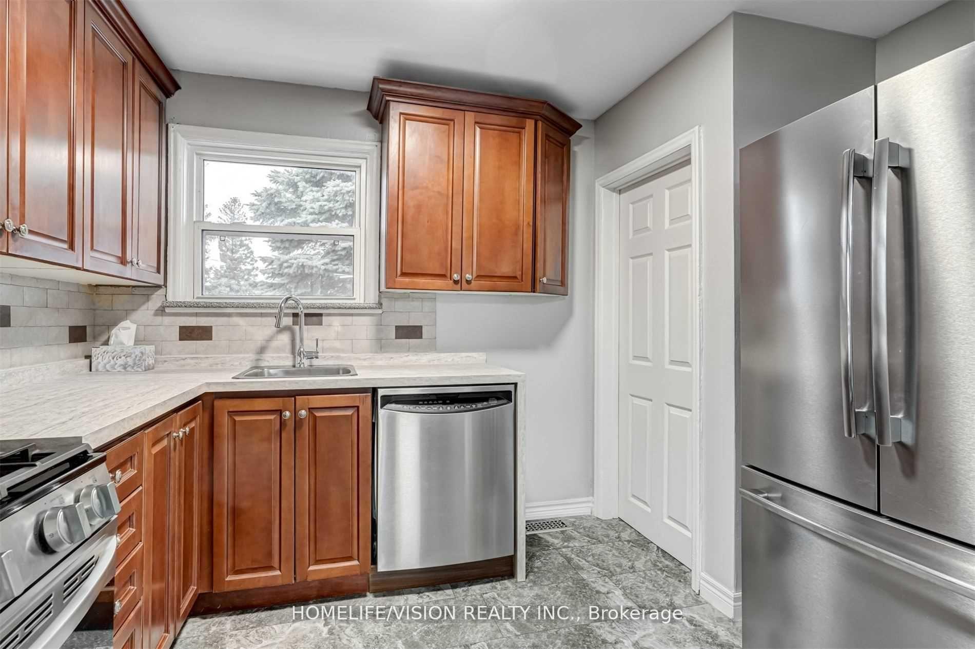 Photo 11 of Unit Main, 65 Ellington Drive E, Scarborough, Wexford-Maryvale — HOMEH
