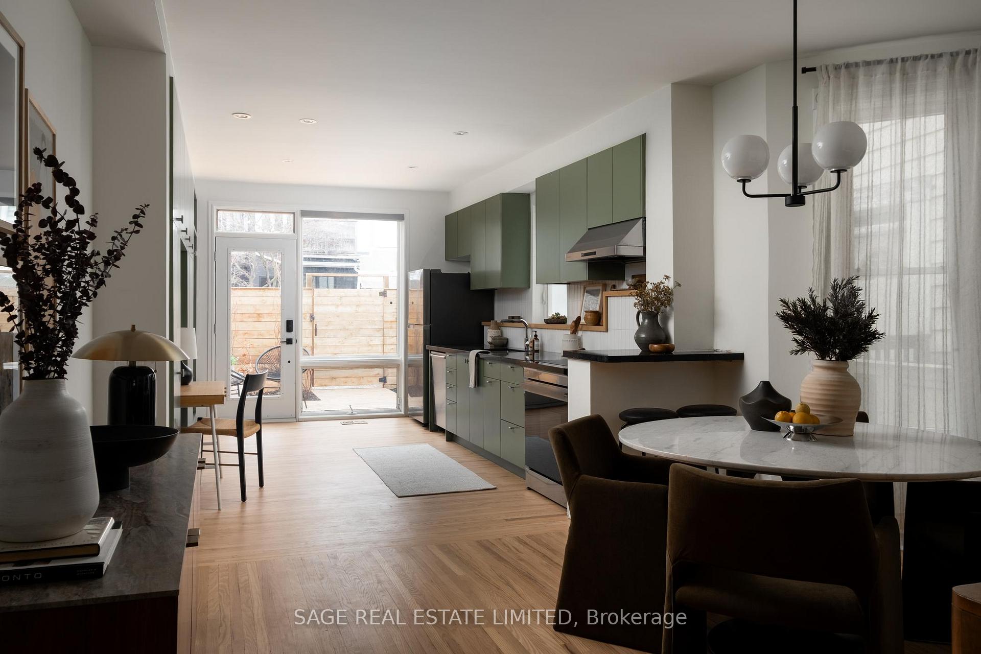 Photo 10 of 201 Major Street, Toronto, University — HOMEH