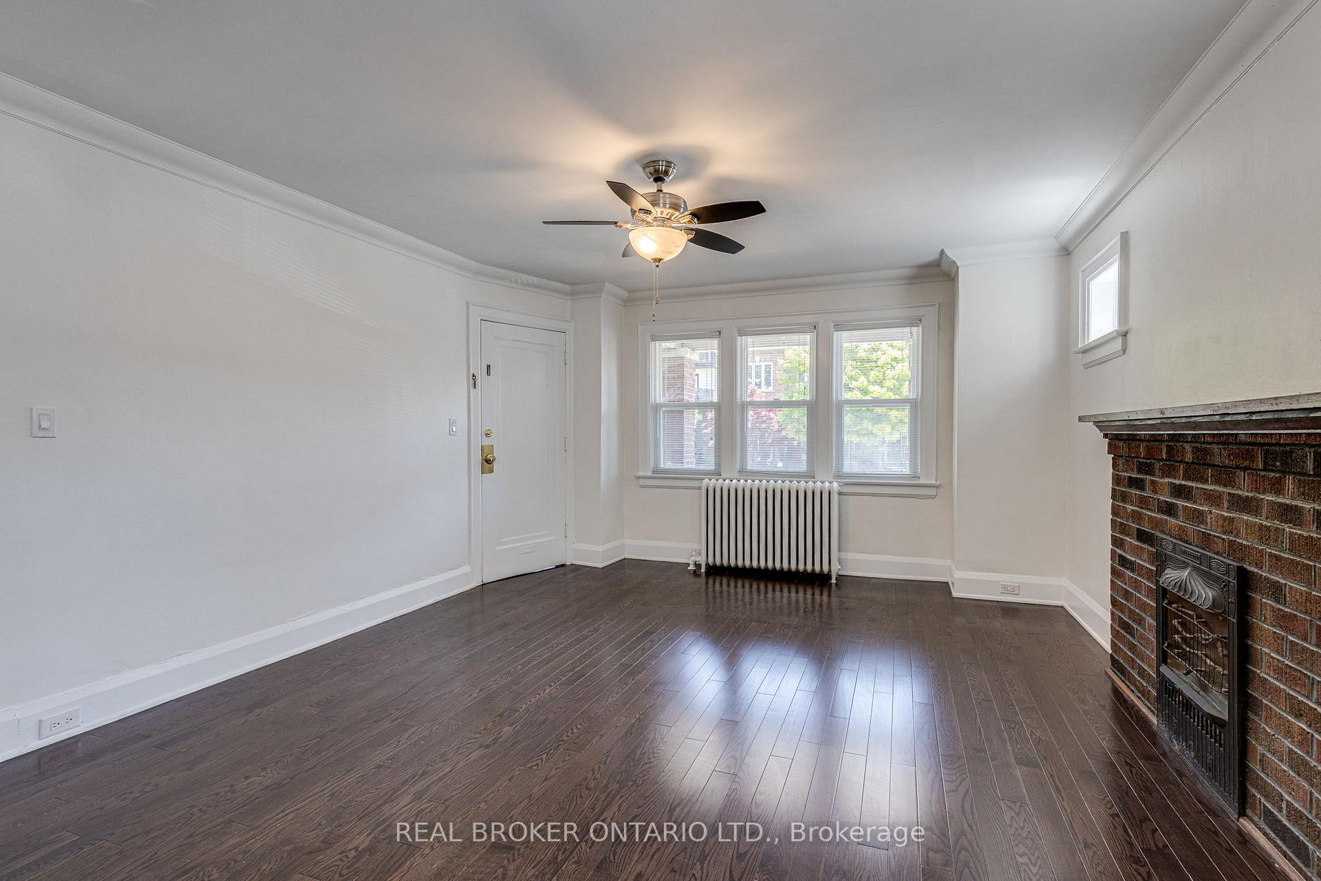 Photo 5 of Unit G/F, 72 Glen Manor Drive, Toronto, The Beaches — HOMEH