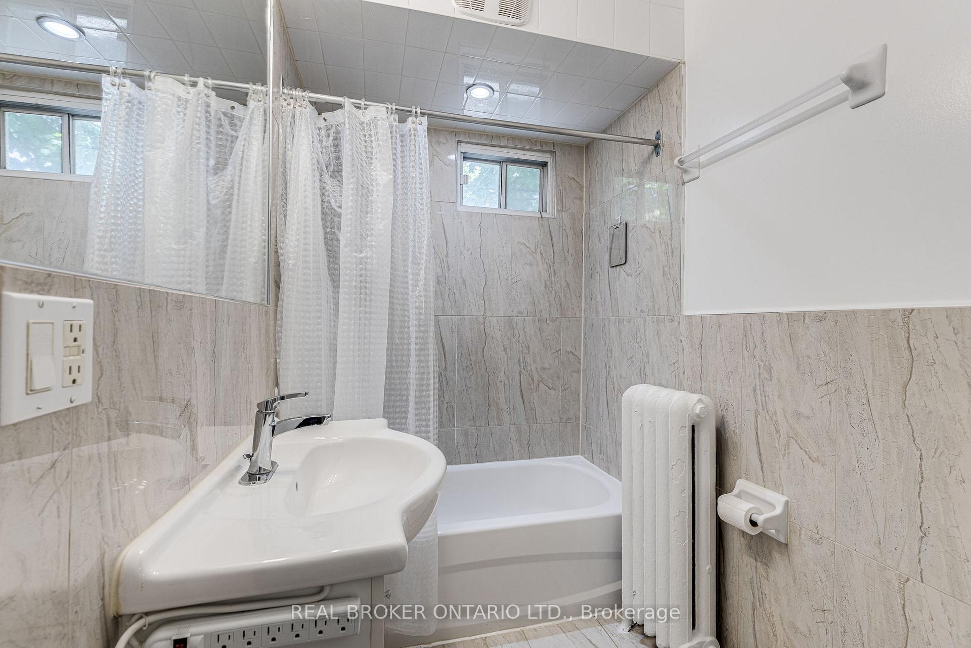Photo 18 of Unit G/F, 72 Glen Manor Drive, Toronto, The Beaches — HOMEH