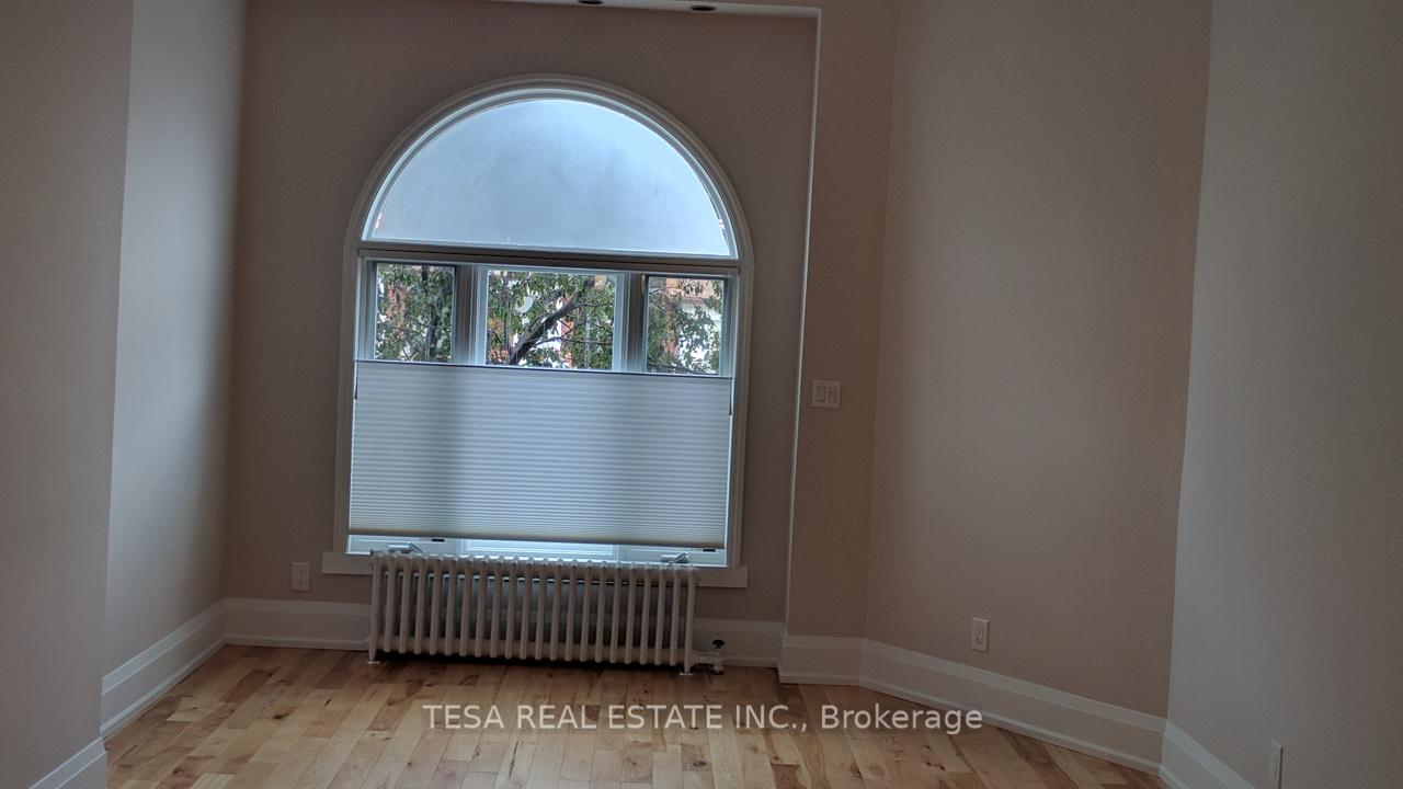 Photo 5 of Unit Main, 648 Bathurst Street, Toronto, Palmerston-Little Italy — HOMEH