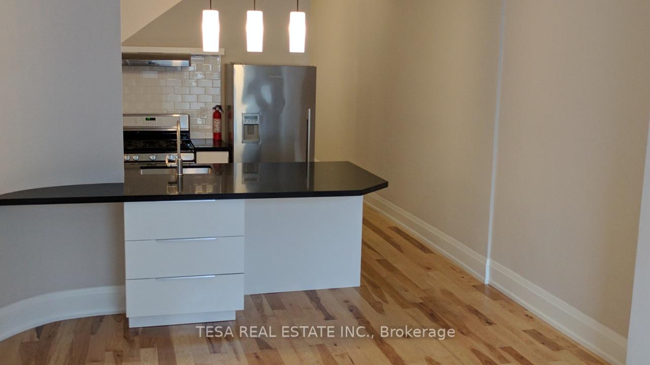 Photo 6 of Unit Main, 648 Bathurst Street, Toronto, Palmerston-Little Italy — HOMEH
