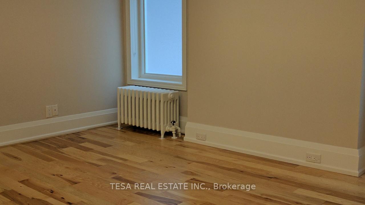 Photo 10 of Unit Main, 648 Bathurst Street, Toronto, Palmerston-Little Italy — HOMEH
