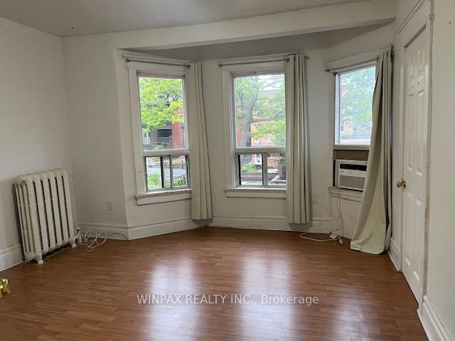 Photo 4 of Unit Apt # 2, 2222 Queen Street E, Toronto, The Beaches — HOMEH