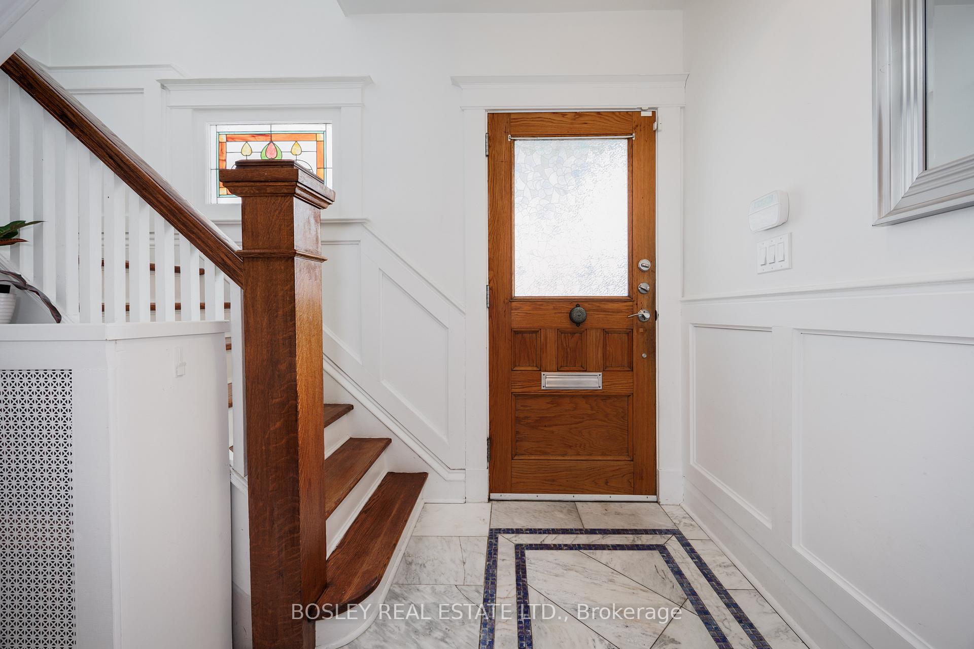 Photo 2 of 14 Swanwick Avenue, Toronto, The Beaches — HOMEH