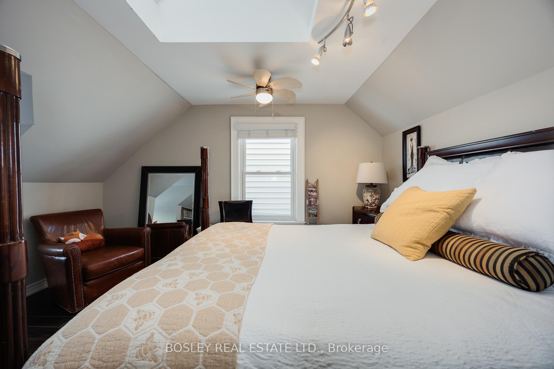 Photo 26 of 14 Swanwick Avenue, Toronto, The Beaches — HOMEH