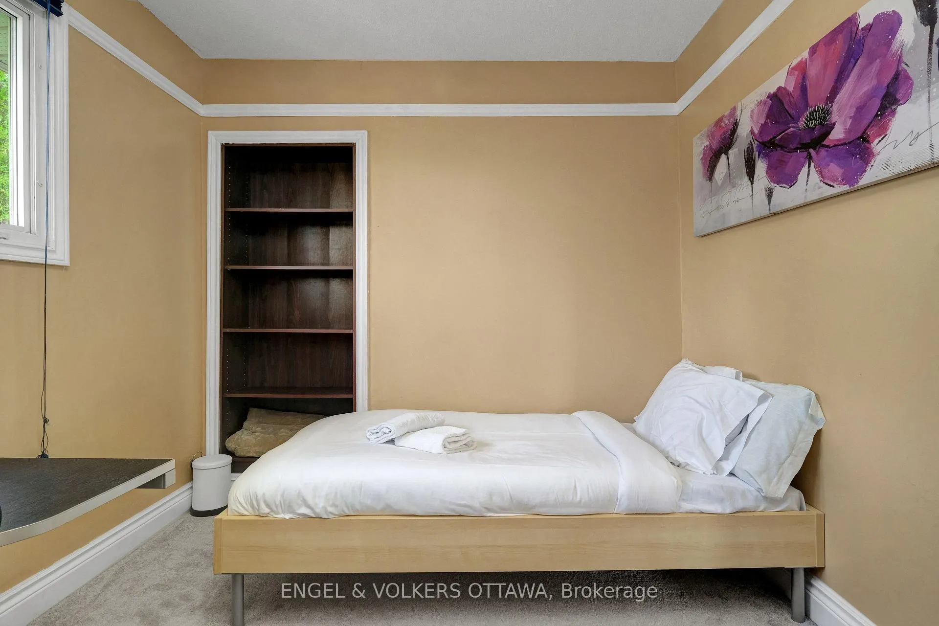 Photo 13 of Unit A, 621 Pleasant Park Road, Ottawa, Playfair Park — HOMEH