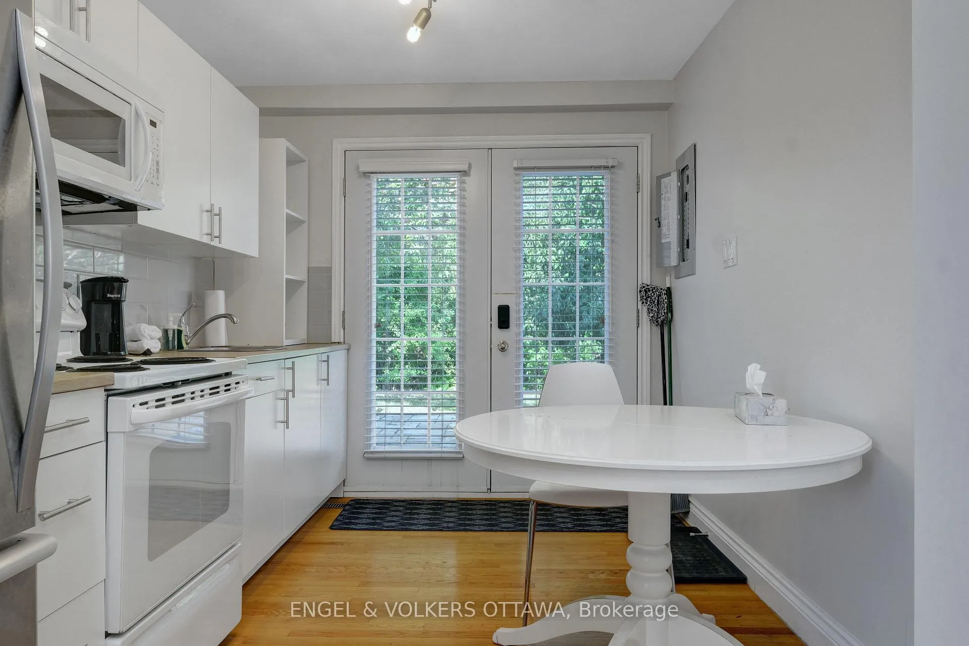 Photo 26 of Unit A, 621 Pleasant Park Road, Ottawa, Playfair Park — HOMEH