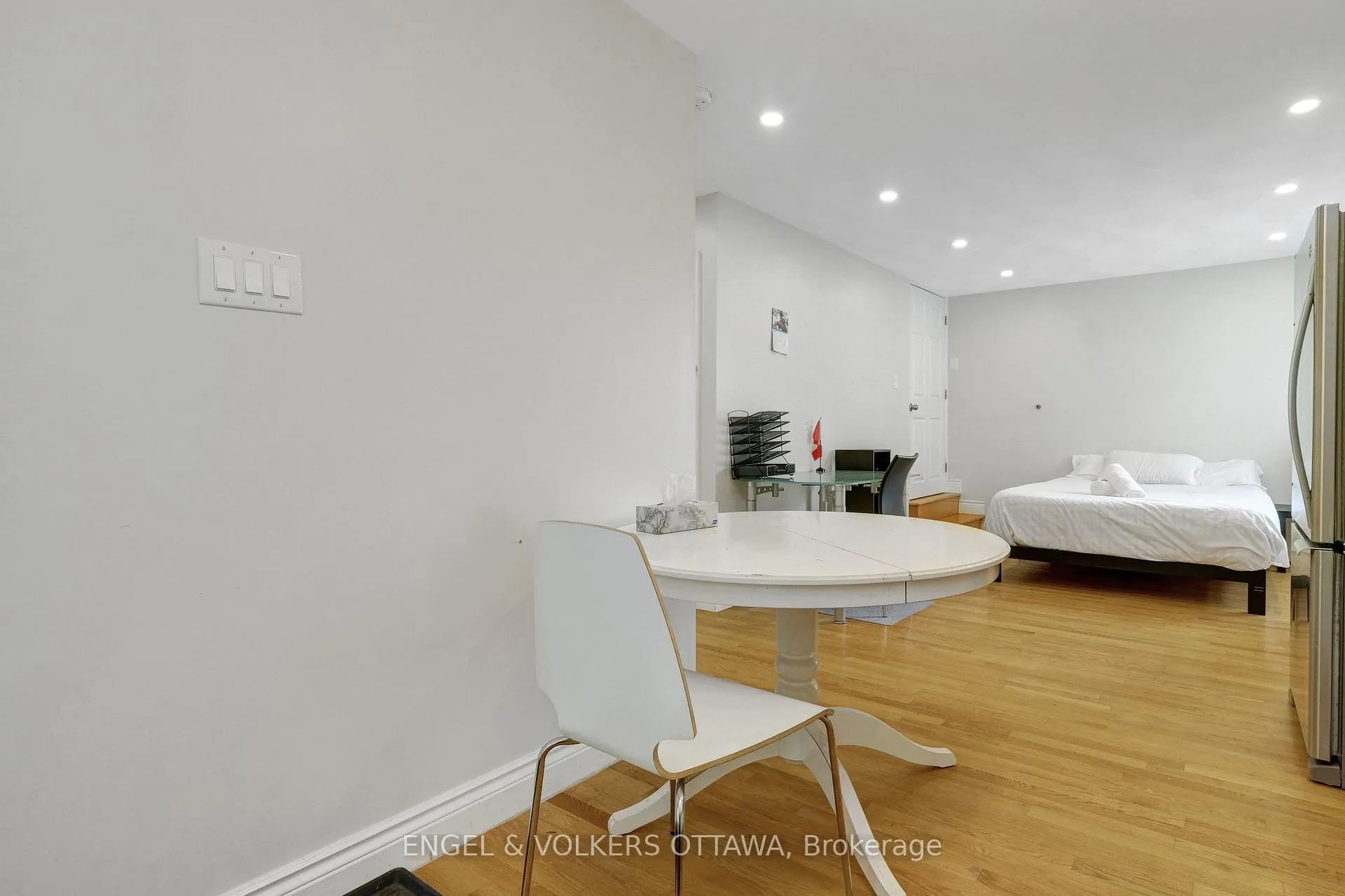 Photo 30 of Unit A, 621 Pleasant Park Road, Ottawa, Playfair Park — HOMEH