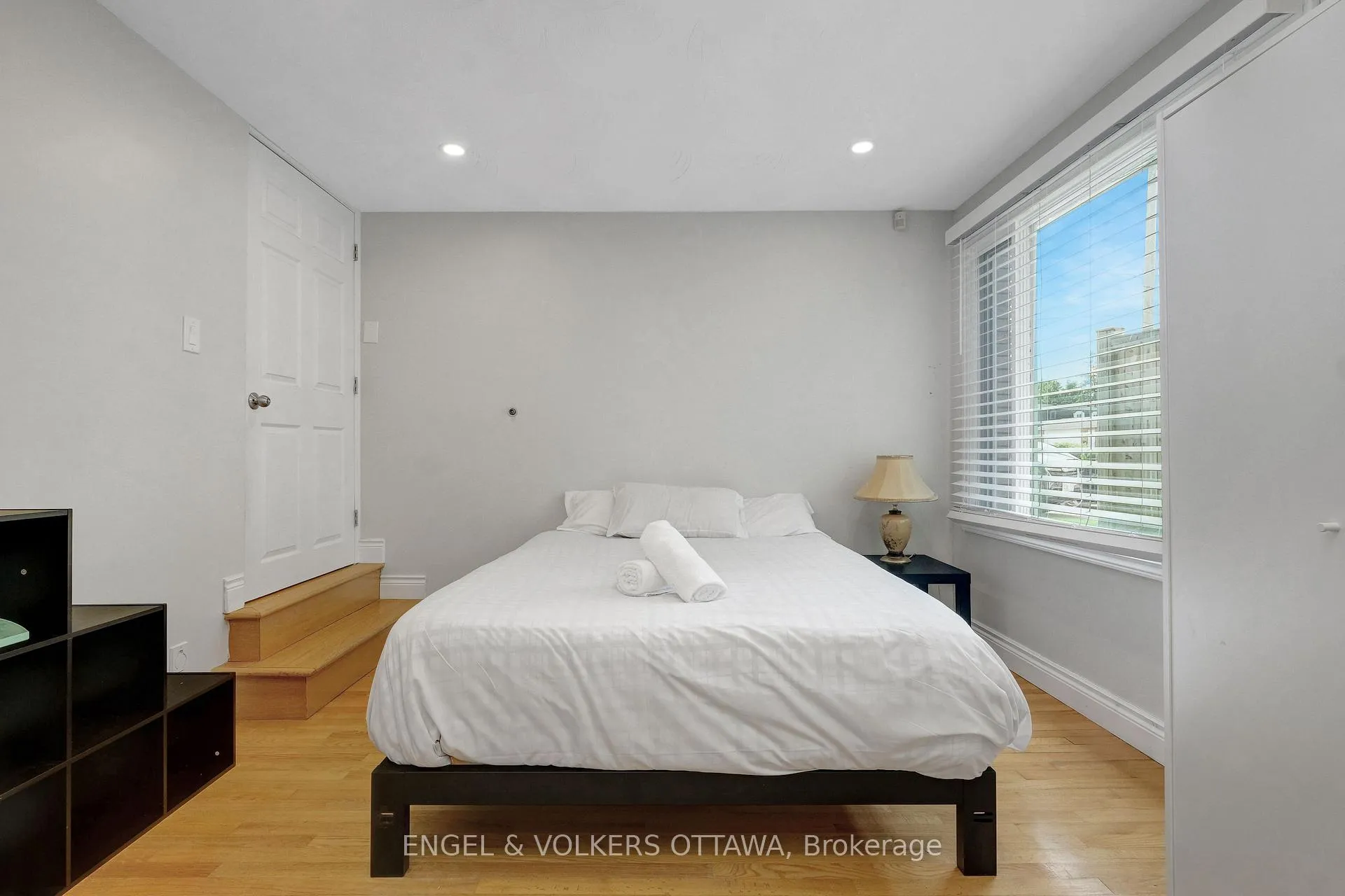Photo 32 of Unit A, 621 Pleasant Park Road, Ottawa, Playfair Park — HOMEH