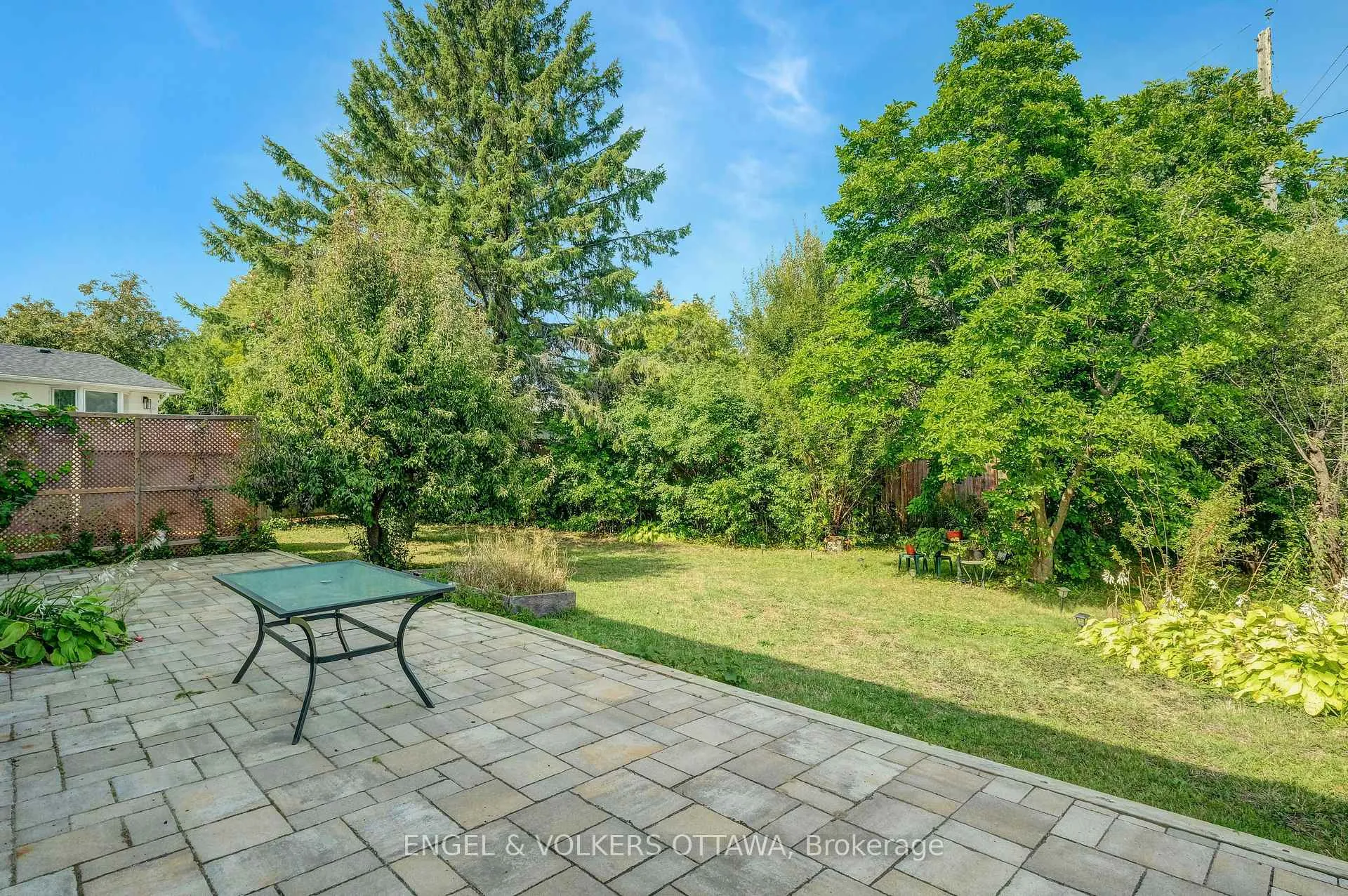 Photo 37 of Unit A, 621 Pleasant Park Road, Ottawa, Playfair Park — HOMEH