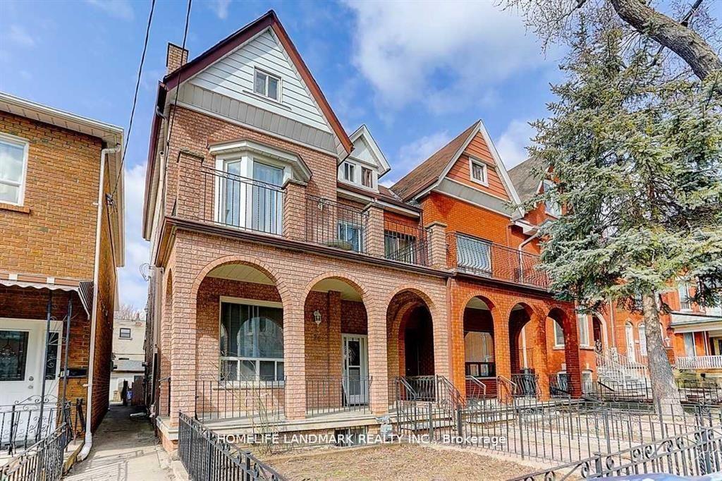 Photo 1 of 20 Grove Avenue, Toronto, Trinity-Bellwoods — HOMEH