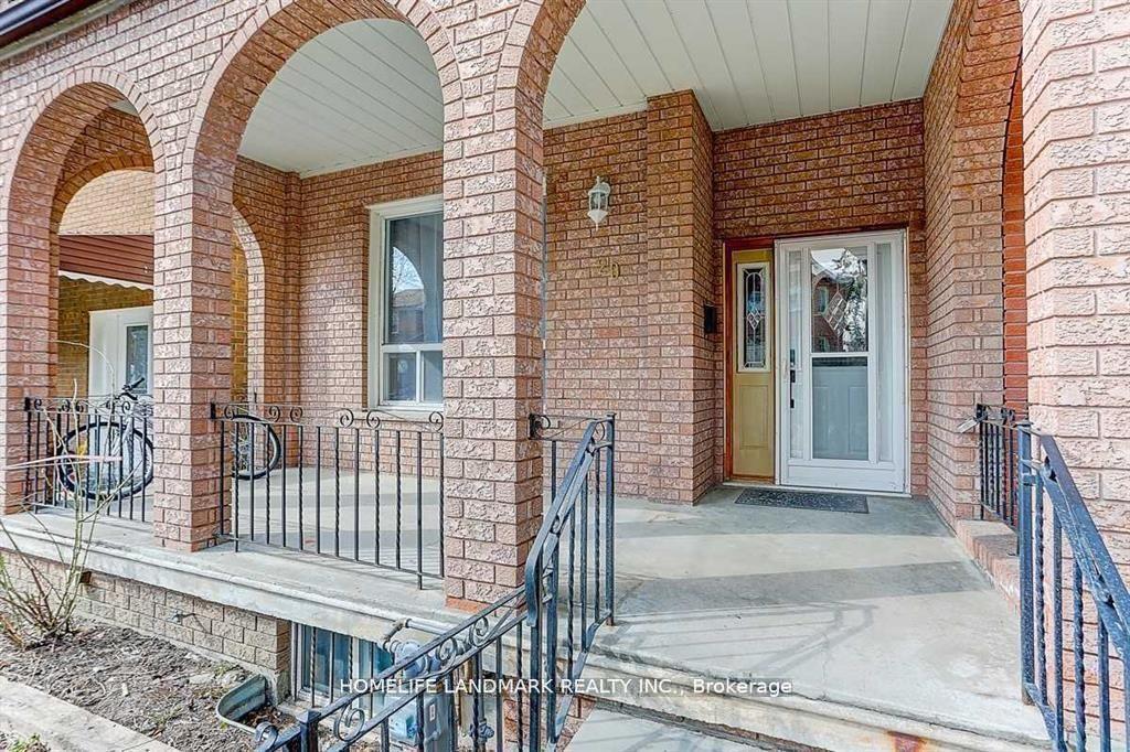 Photo 3 of 20 Grove Avenue, Toronto, Trinity-Bellwoods — HOMEH
