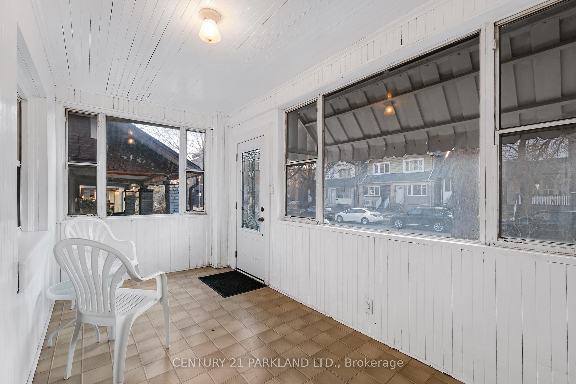 Photo 2 of 11 Lamb Avenue, Toronto, Greenwood-Coxwell — HOMEH