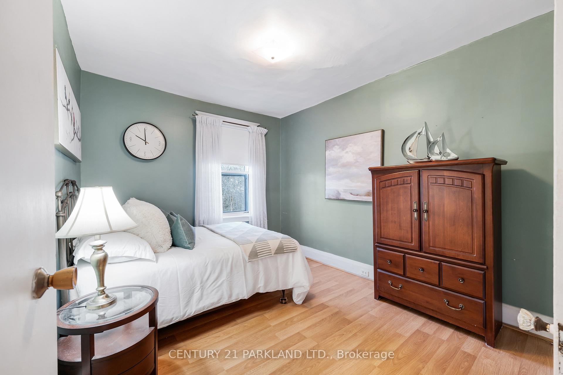 Photo 22 of 11 Lamb Avenue, Toronto, Greenwood-Coxwell — HOMEH