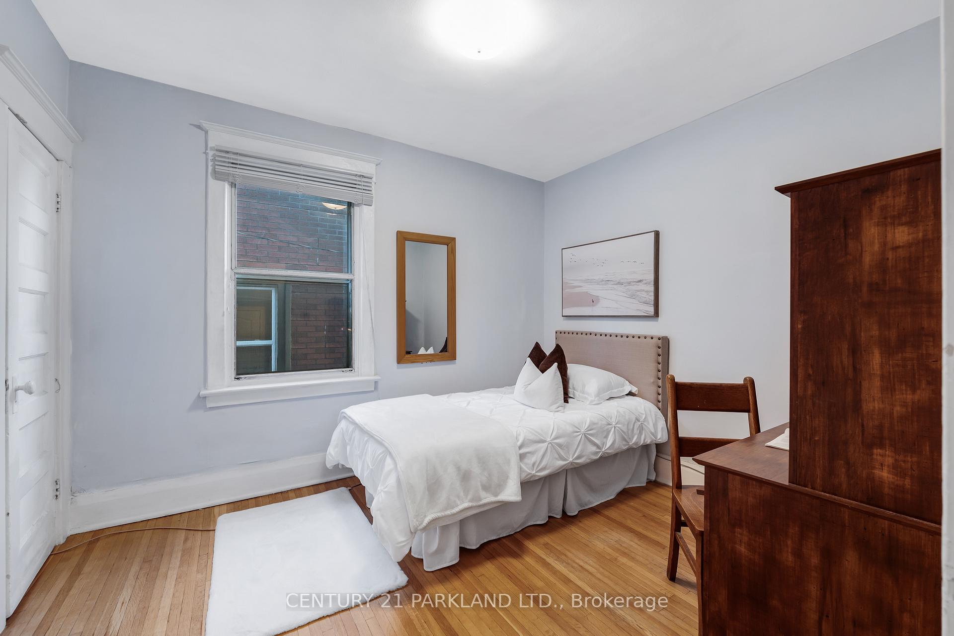 Photo 26 of 11 Lamb Avenue, Toronto, Greenwood-Coxwell — HOMEH