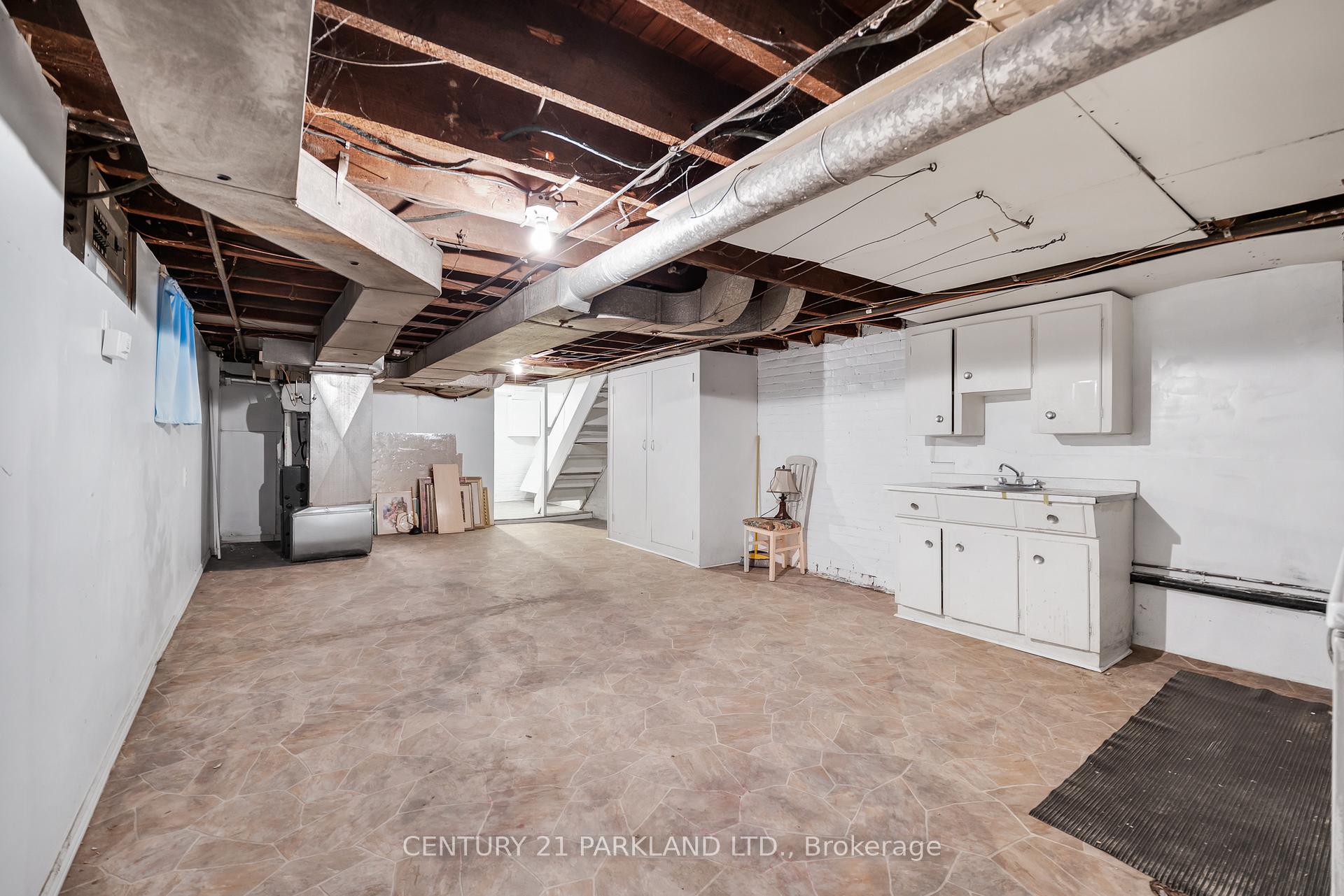 Photo 29 of 11 Lamb Avenue, Toronto, Greenwood-Coxwell — HOMEH