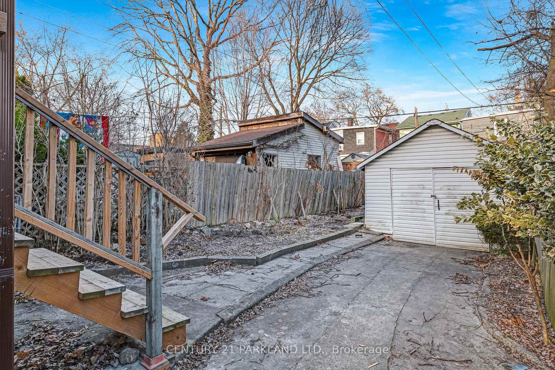 Photo 31 of 11 Lamb Avenue, Toronto, Greenwood-Coxwell — HOMEH