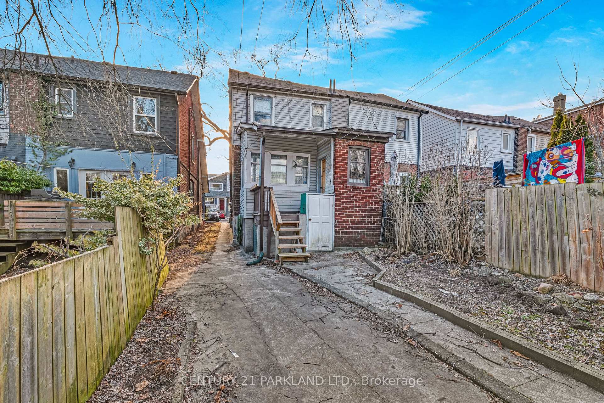 Photo 32 of 11 Lamb Avenue, Toronto, Greenwood-Coxwell — HOMEH