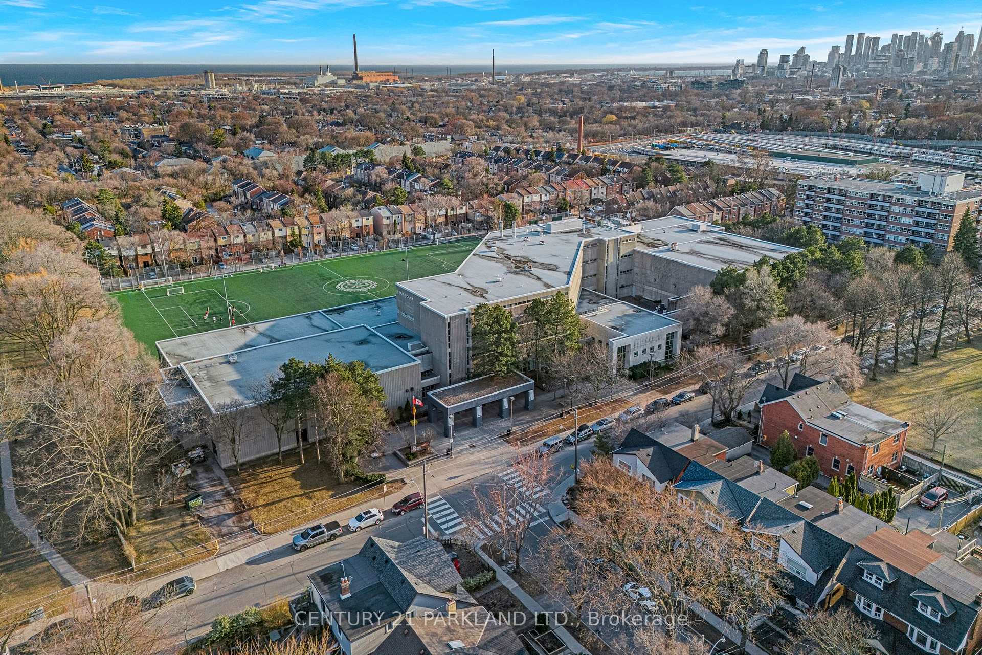 Photo 33 of 11 Lamb Avenue, Toronto, Greenwood-Coxwell — HOMEH