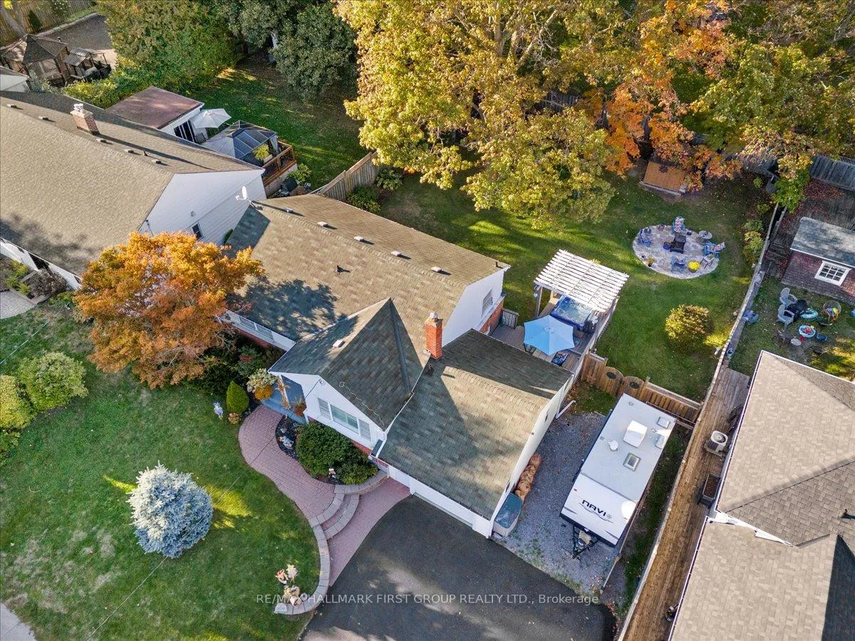 Photo 3 of 8 Concession Street E, Clarington, Bowmanville — HOMEH