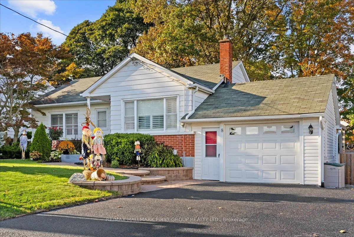 Photo 4 of 8 Concession Street E, Clarington, Bowmanville — HOMEH