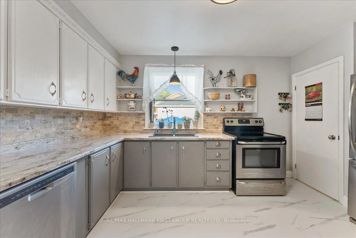 Photo 15 of 8 Concession Street E, Clarington, Bowmanville — HOMEH