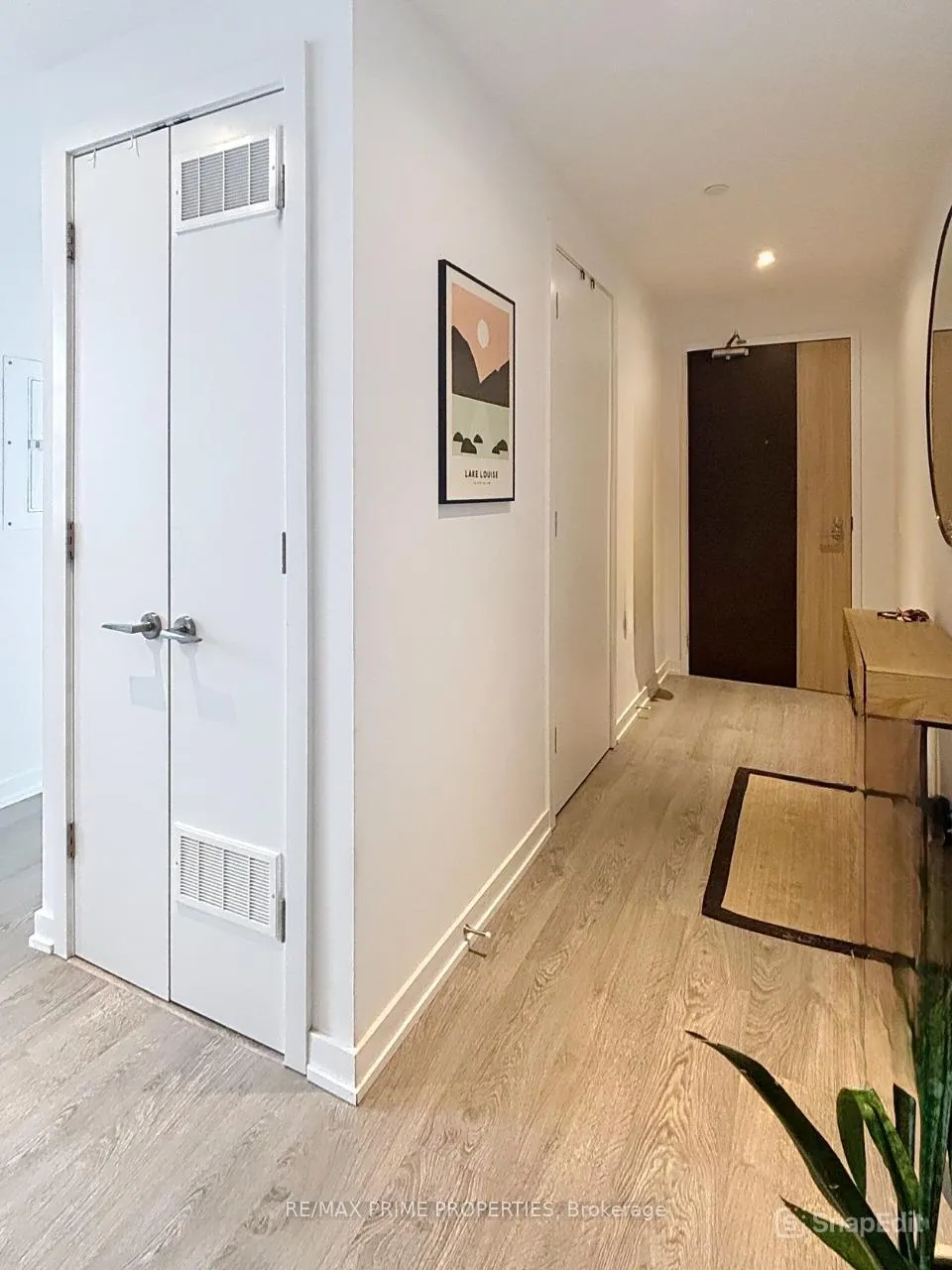 Photo 3 of Unit 823, 50 Power Street, Toronto, Moss Park — HOMEH