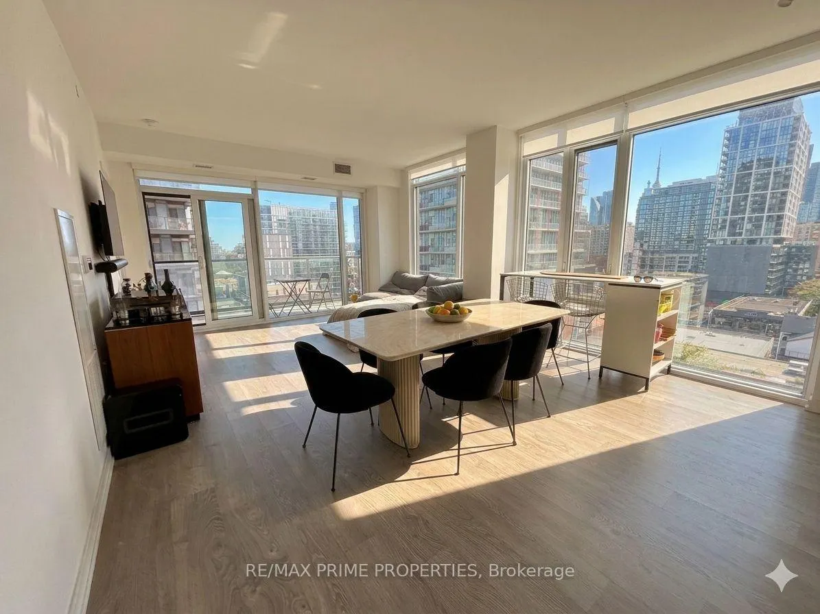 Photo 4 of Unit 823, 50 Power Street, Toronto, Moss Park — HOMEH