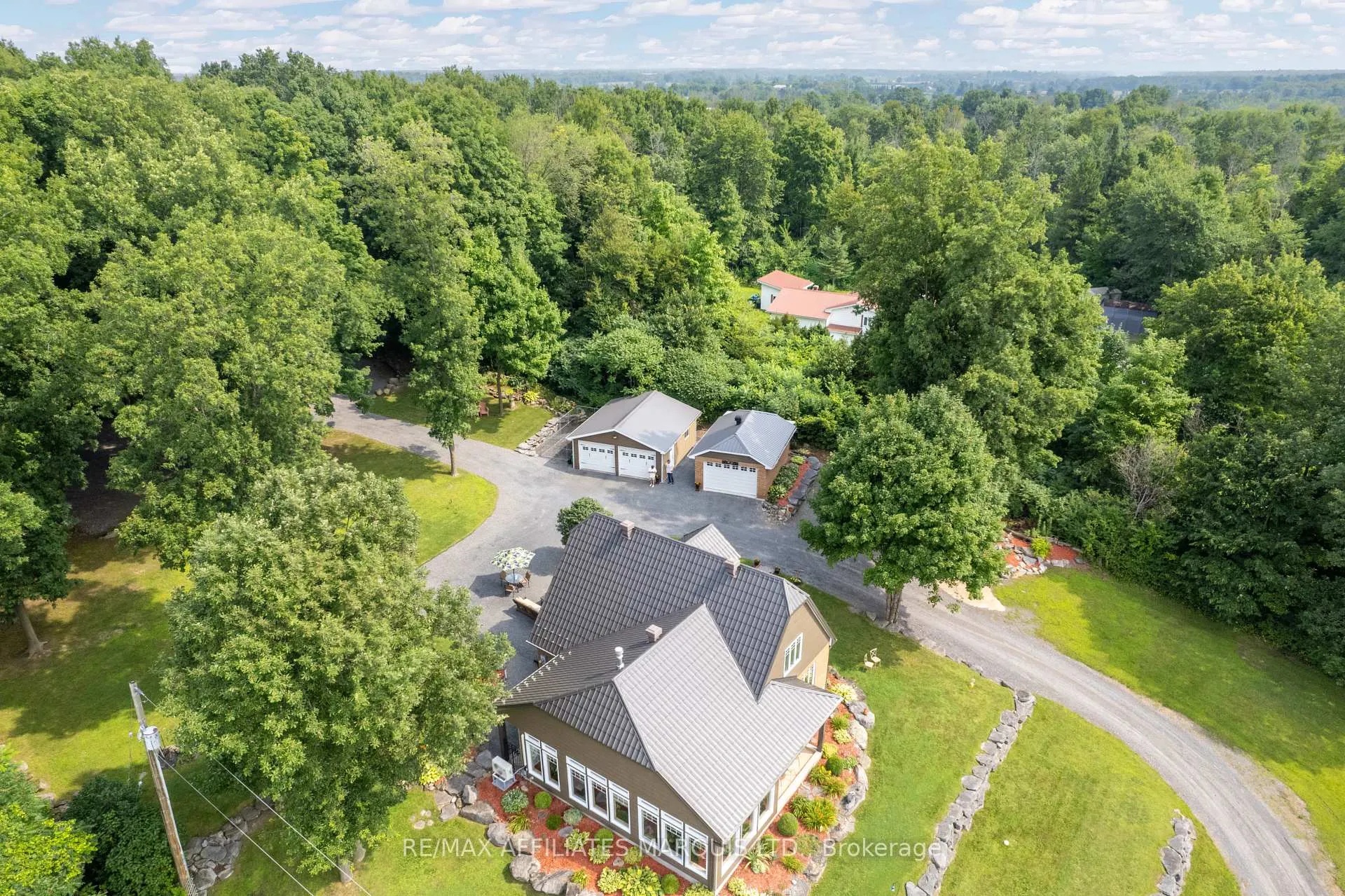 Photo 4 of 18833 Paragon Road, South Glengarry, South Glengarry (Charlottenburgh) Twp — HOMEH