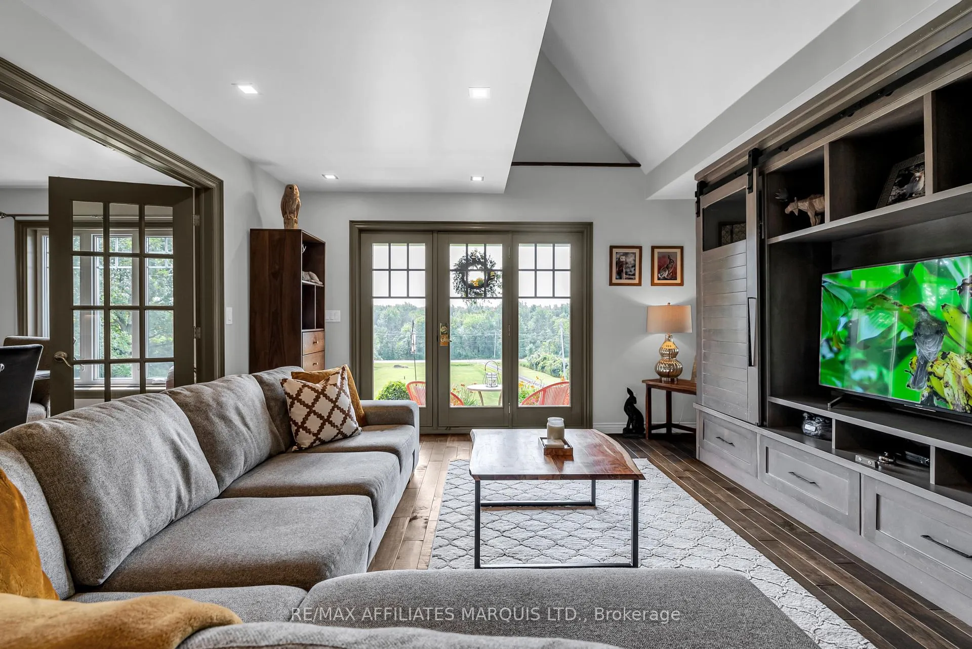 Photo 5 of 18833 Paragon Road, South Glengarry, South Glengarry (Charlottenburgh) Twp — HOMEH