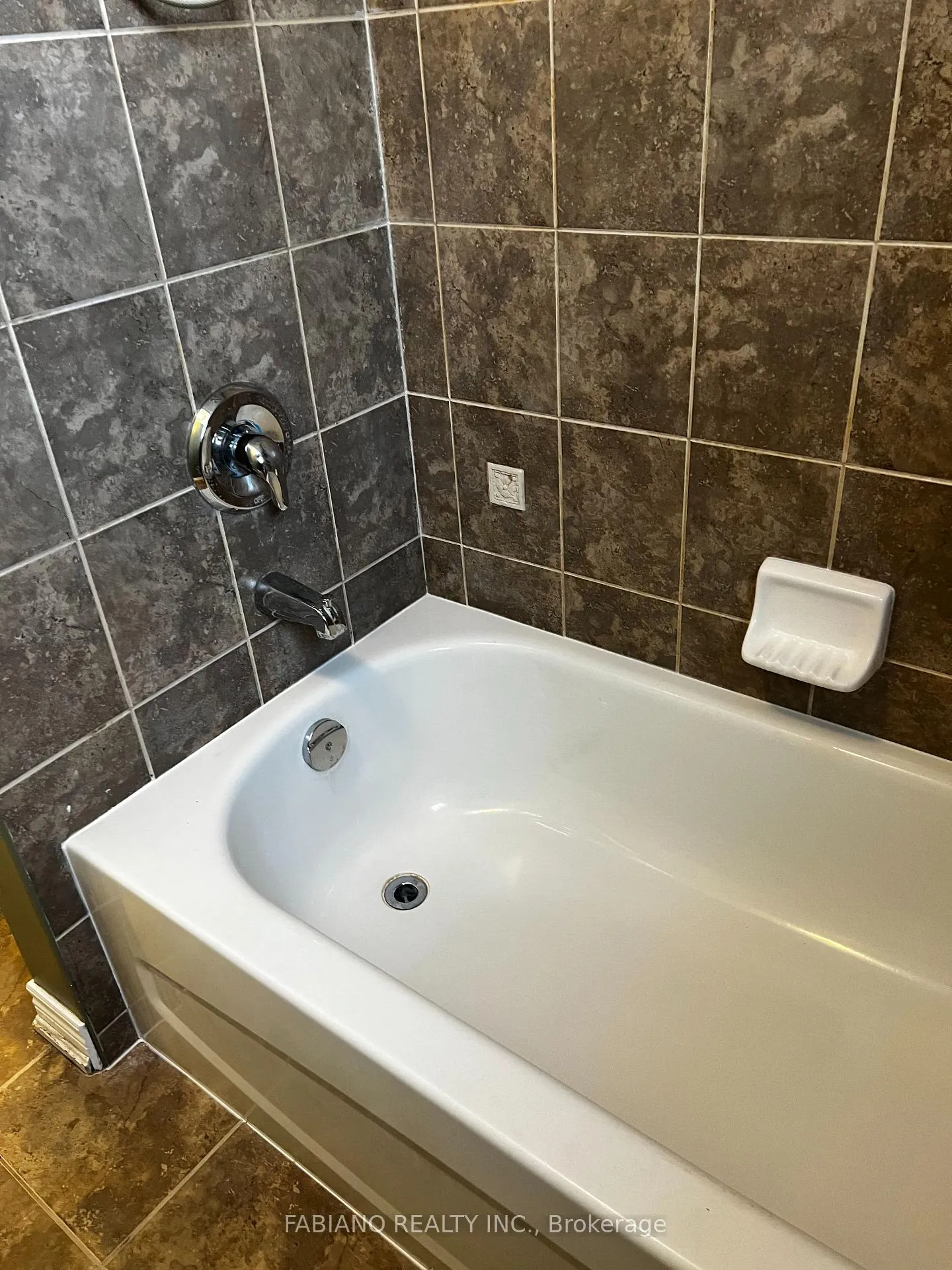 Photo 14 of 9 Admiral Crescent, Essa, Angus — HOMEH