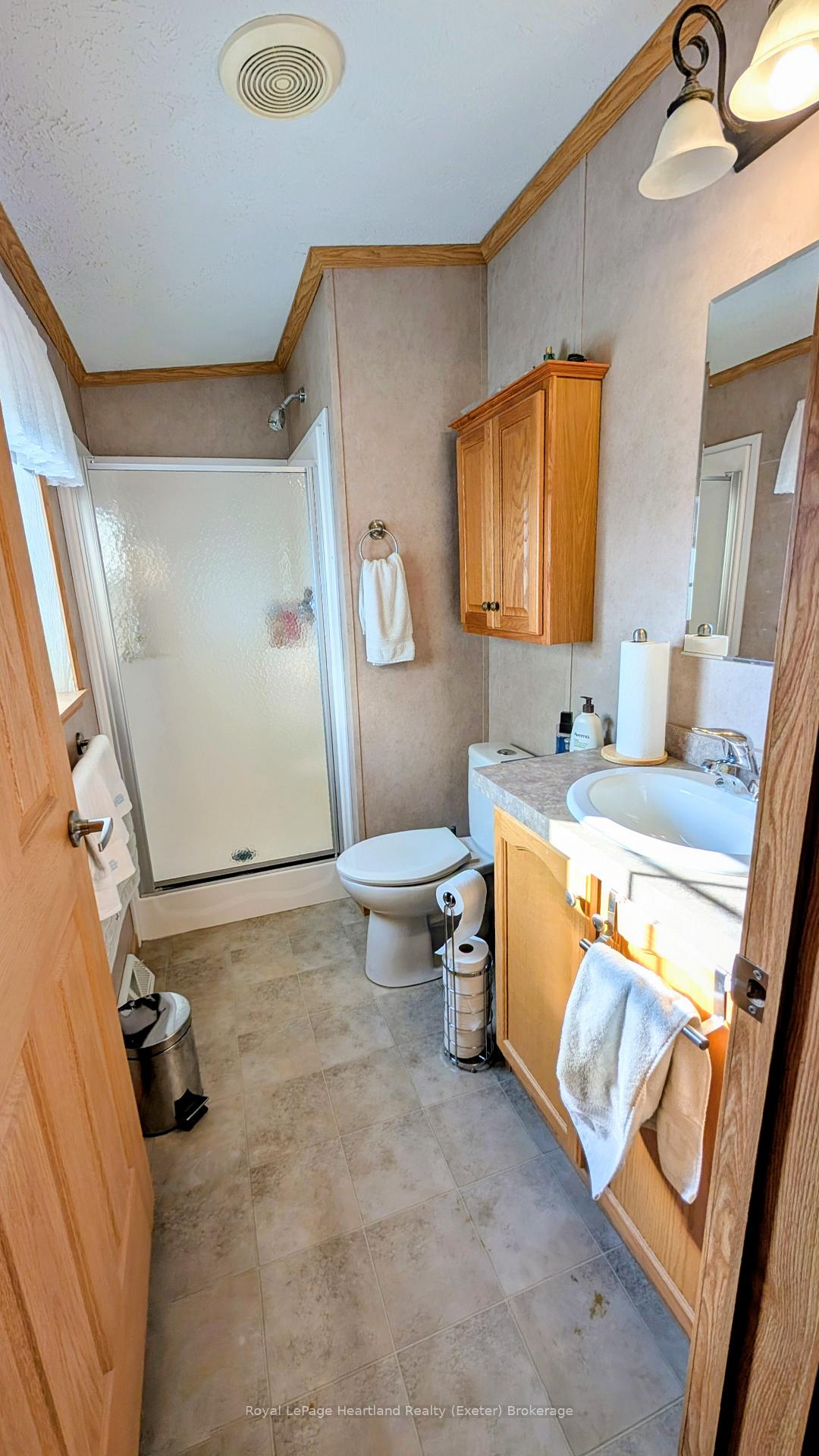 Photo 11 of 20 George Street, Strathroy-Caradoc, SE — HOMEH