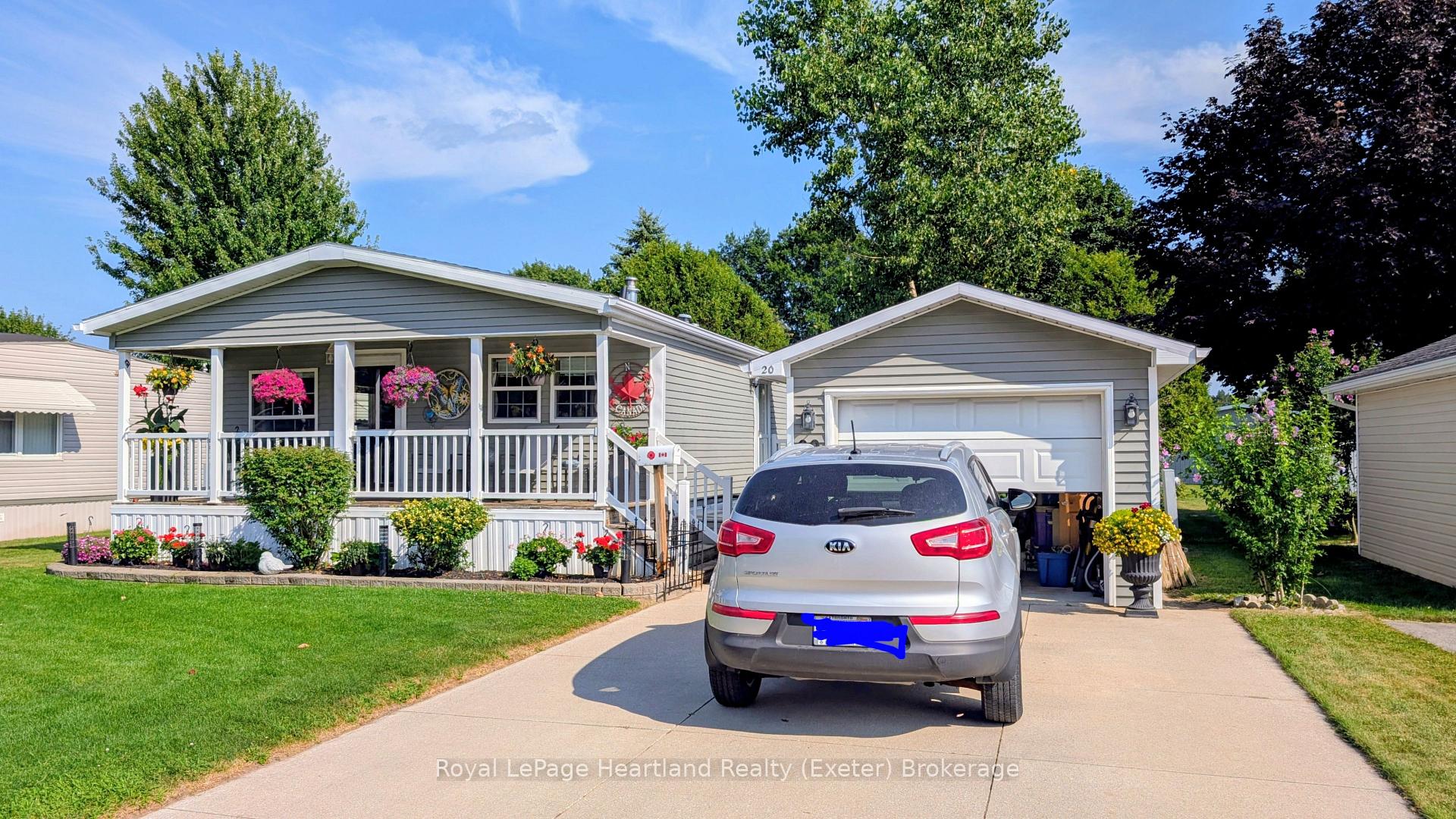 Photo 24 of 20 George Street, Strathroy-Caradoc, SE — HOMEH