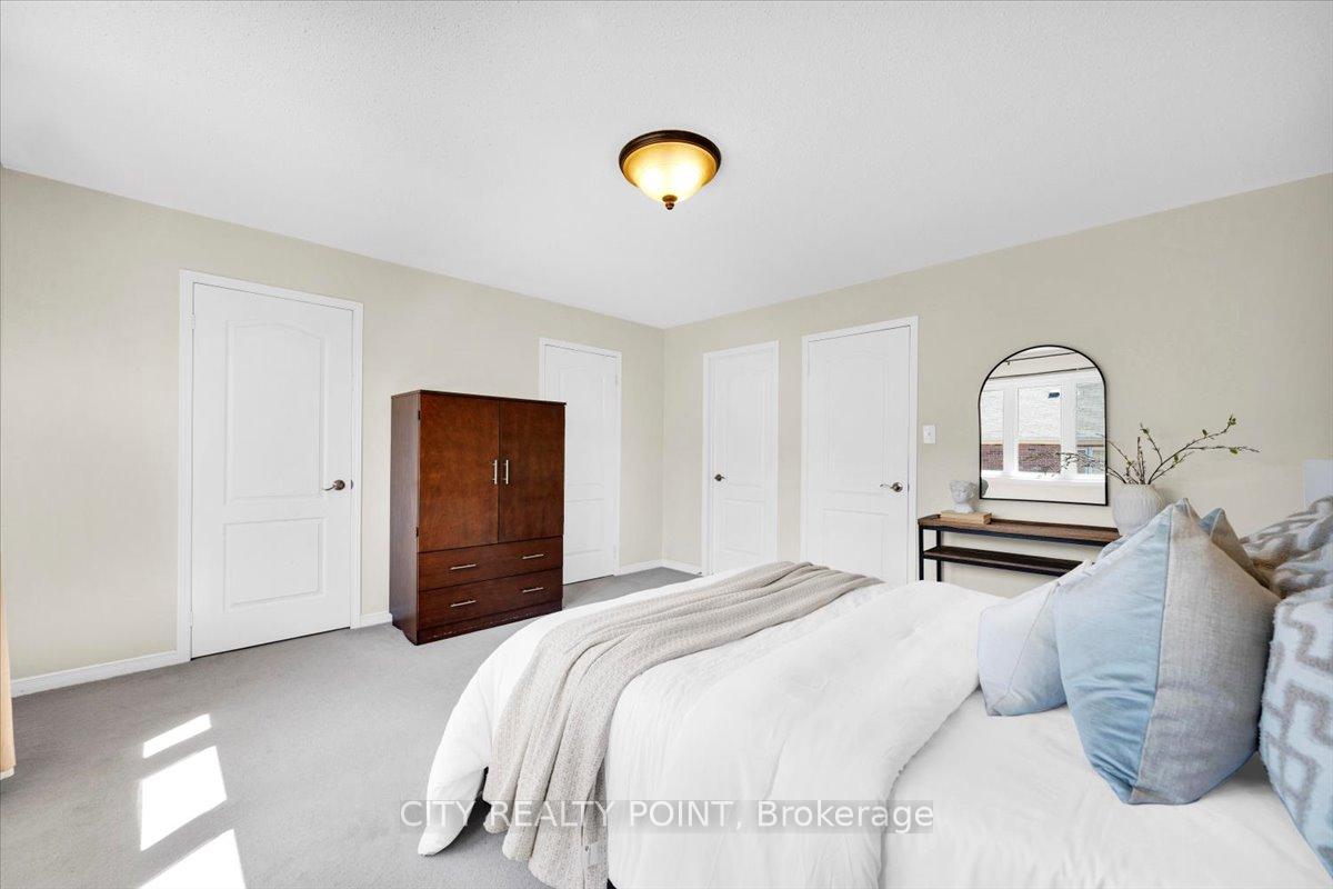 Photo 19 of 10 Edhouse Avenue, Scarborough, Clairlea-Birchmount — HOMEH