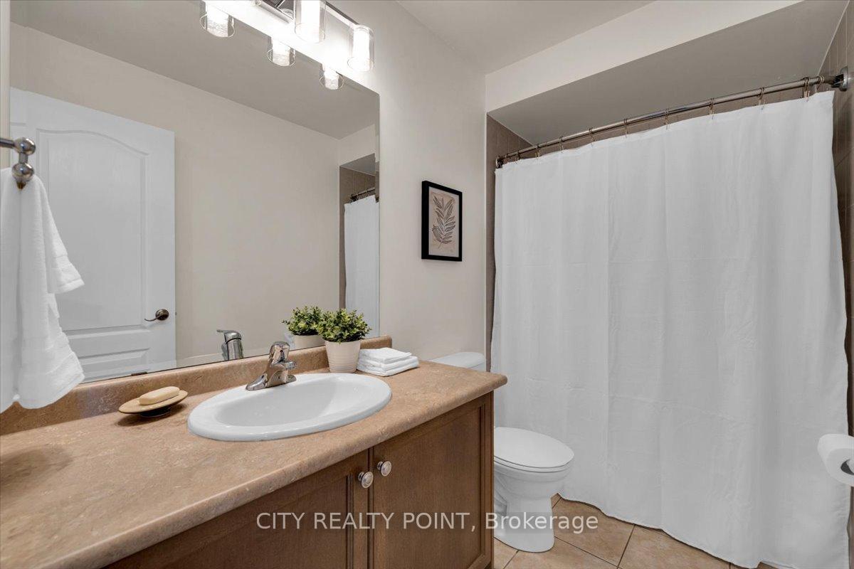 Photo 25 of 10 Edhouse Avenue, Scarborough, Clairlea-Birchmount — HOMEH