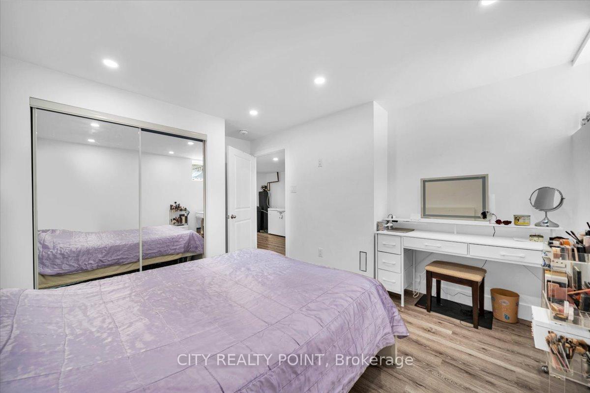 Photo 30 of 10 Edhouse Avenue, Scarborough, Clairlea-Birchmount — HOMEH
