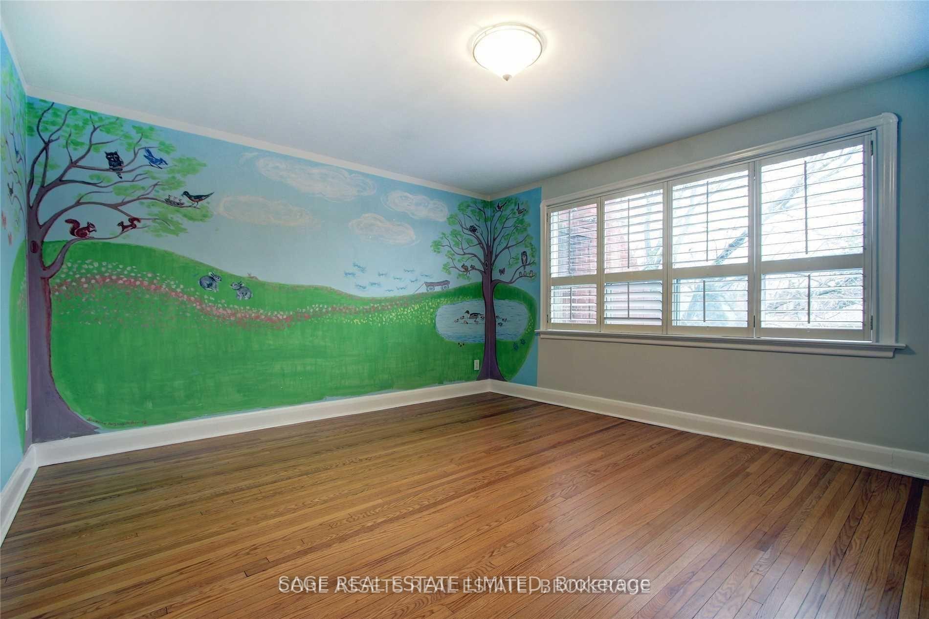 Photo 14 of 596 St. Clements Avenue, Toronto, Forest Hill North — HOMEH