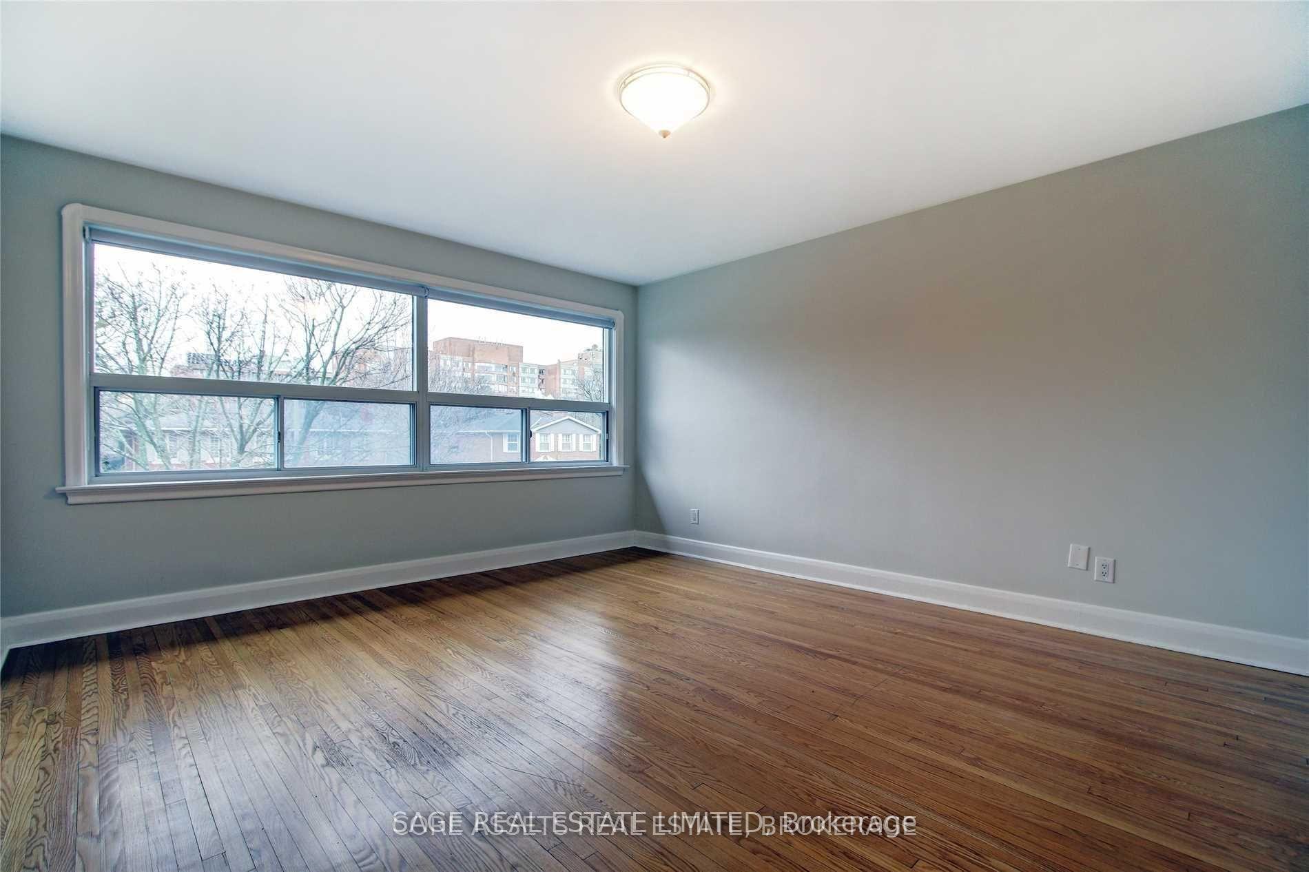 Photo 16 of 596 St. Clements Avenue, Toronto, Forest Hill North — HOMEH