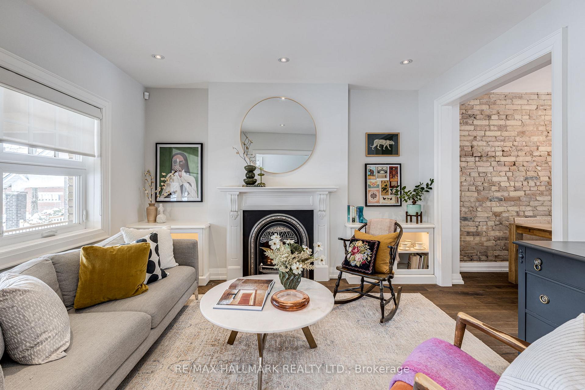 Photo 4 of 8 Fairmount Crescent, Toronto, Woodbine Corridor — HOMEH