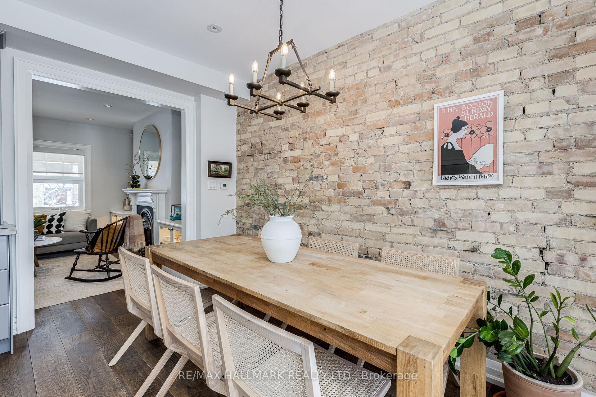 Photo 9 of 8 Fairmount Crescent, Toronto, Woodbine Corridor — HOMEH