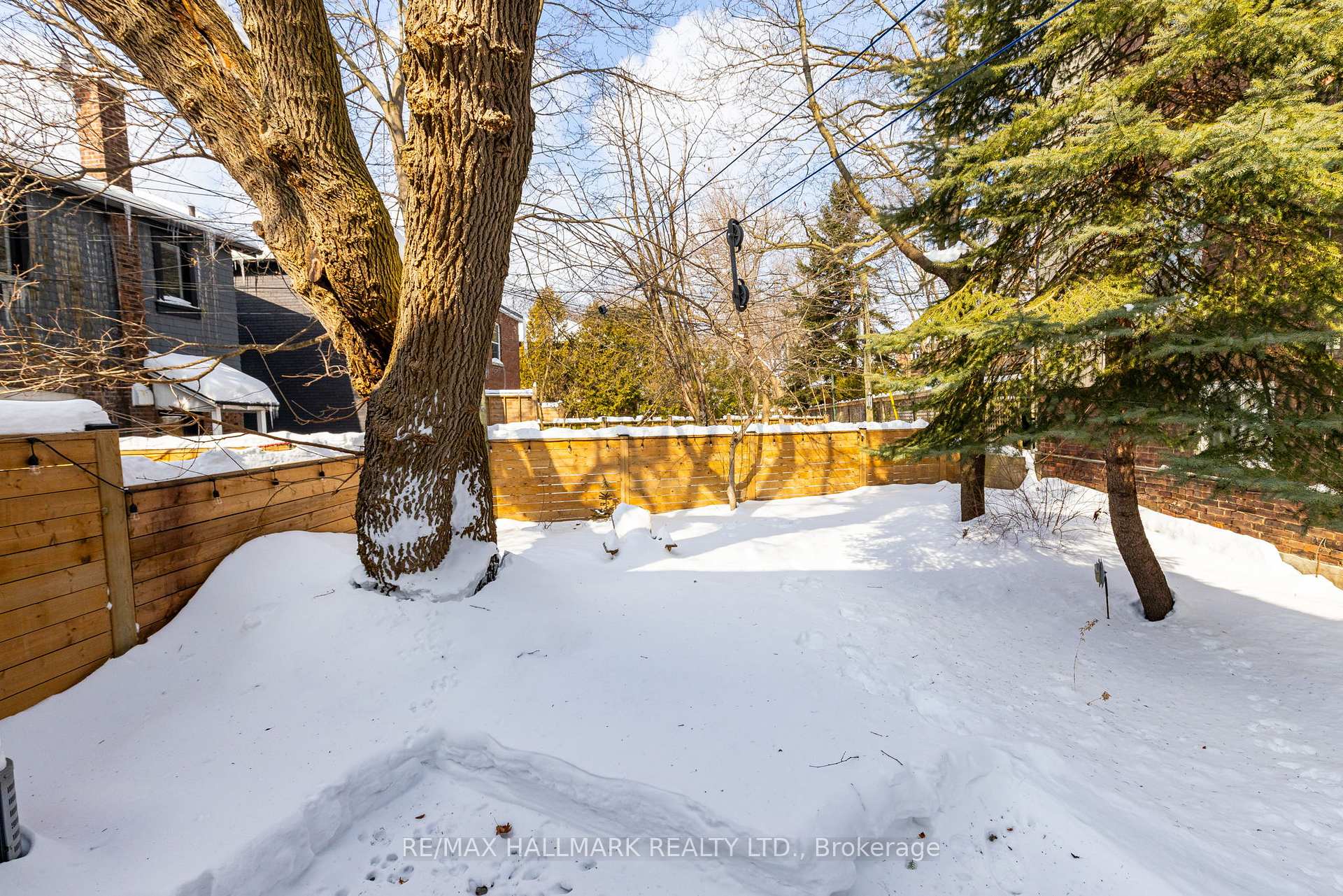 Photo 22 of 8 Fairmount Crescent, Toronto, Woodbine Corridor — HOMEH